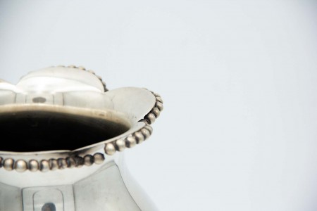  Jarra de prata lisa bojuda