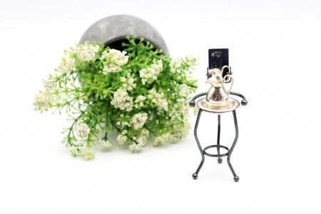 Miniatura de lavanda e gomil em prata com com estrutura de apoio e espelho