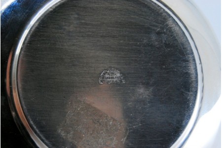 Bule bojudo em prata lisa ao estilo Mexicano.