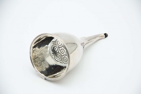 Funil de prata lisa com dreno de escoamento