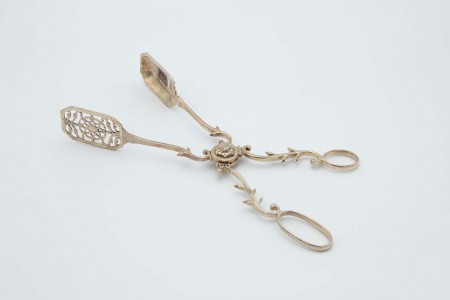 Pinça para salada, pão ou molhos em prata