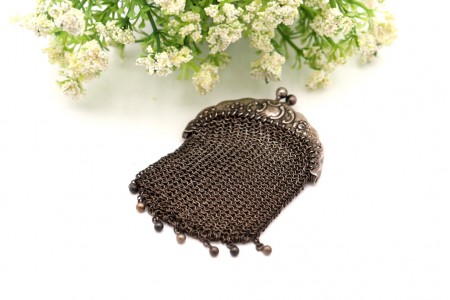  Porta moedas em malha de prata com sete pingentes