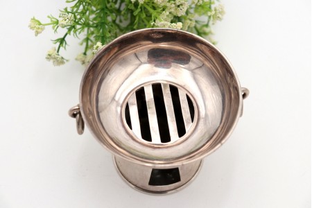  Fogareiro em prata lisa com duas argolas como pegas